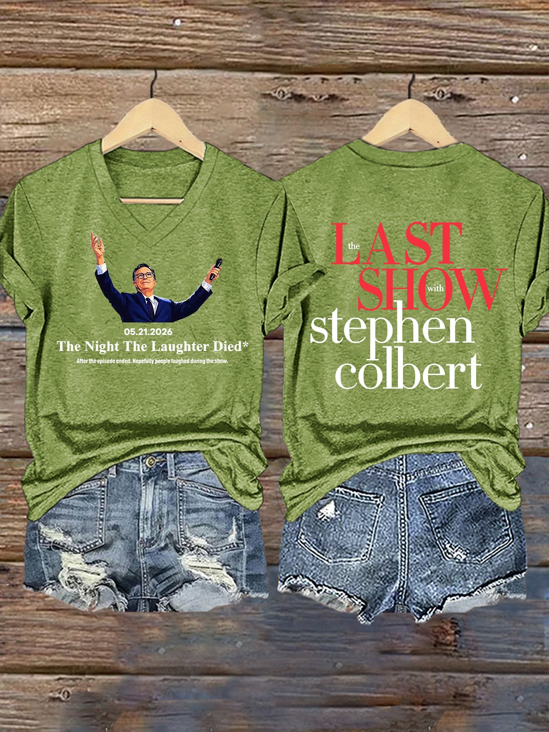 V-Neck Retro Last Show 05.21.2026 The Night The Laughter Died After The Episode Ended. Hopefully People Laughed During The Show Print T-Shirt