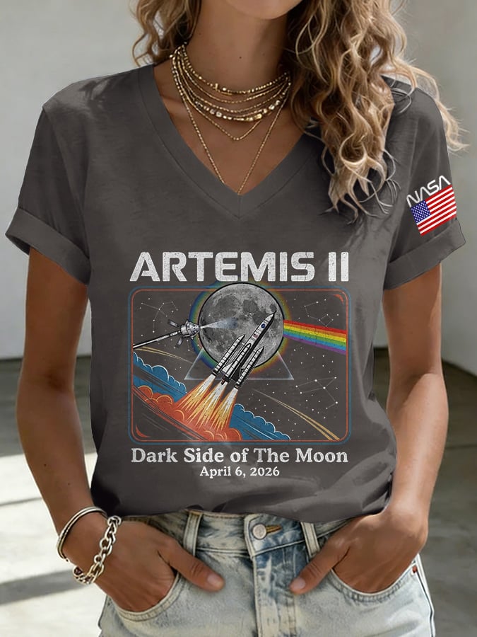 V-Neck Retro Artemis II Dark Side Of The Moon Print T-Shirt