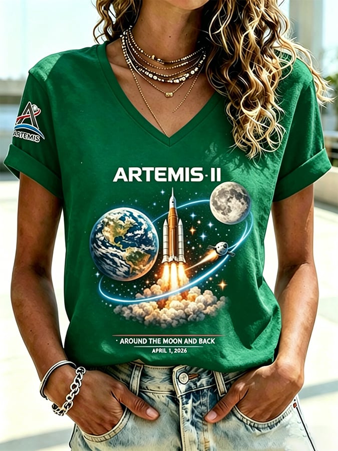 Retro Artemis II 2026 Rocket Launch Print T-Shirt
