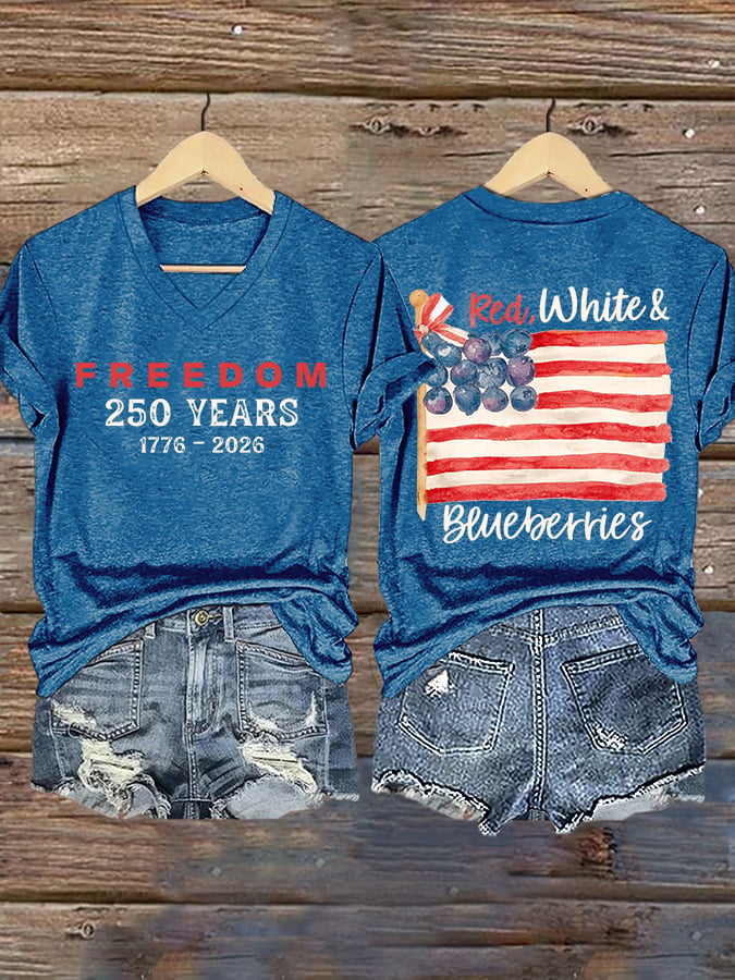 V-Neck Retro Independence Day Red, White & Blueberries Freedom Print T-Shirt