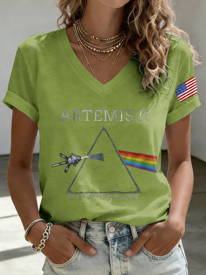 V-Neck Retro Artemis II Dark Side Of The Moon Print T-Shirt