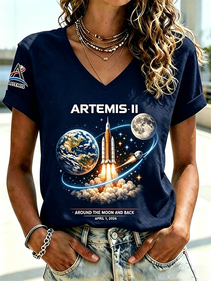 Retro Artemis II 2026 Rocket Launch Print T-Shirt