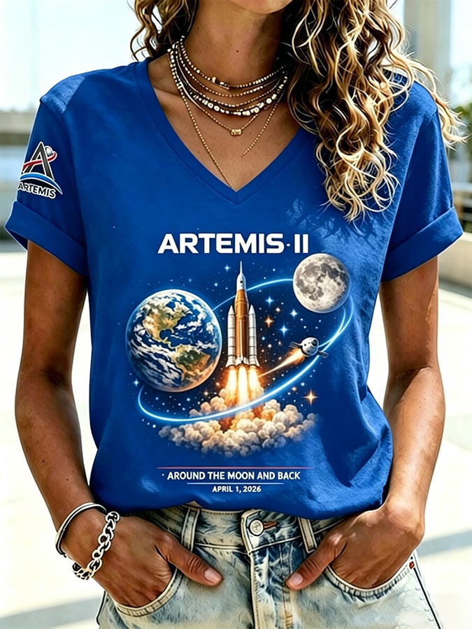 Retro Artemis II 2026 Rocket Launch Print T-Shirt