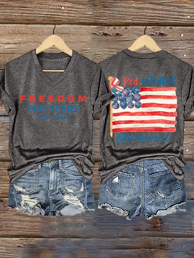 V-Neck Retro Independence Day Red, White & Blueberries Freedom Print T-Shirt