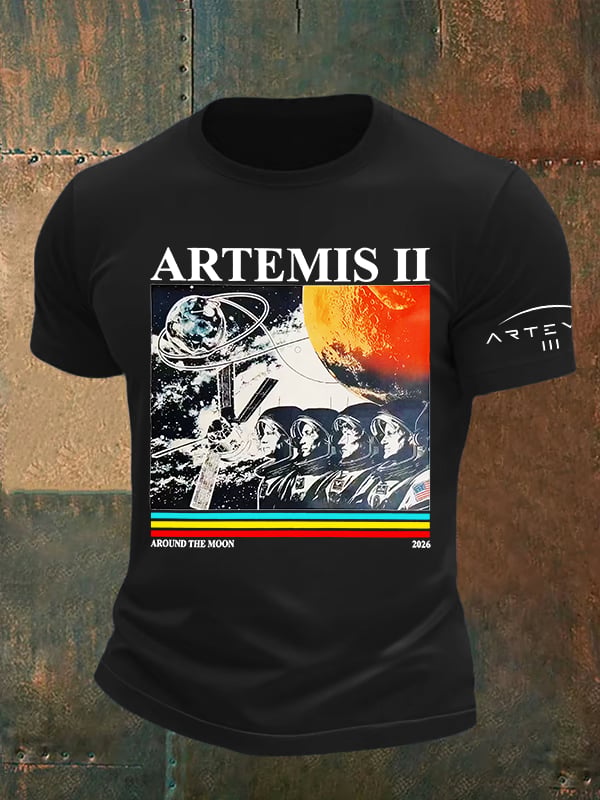 Men's  Lunar Landing Character Print T-Shirt