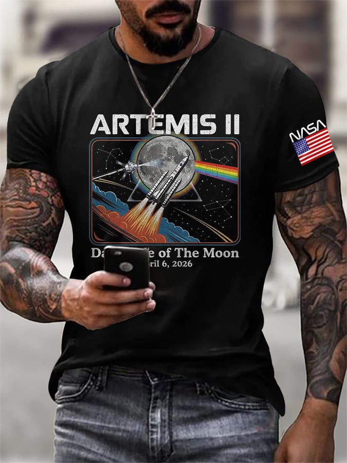 Men's Retro Artemis II Dark Side Of The Moon Print T-Shirt