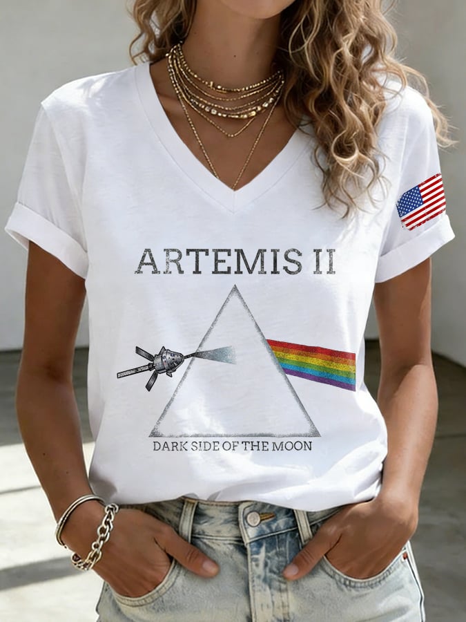 V-Neck Retro Artemis II Dark Side Of The Moon Print T-Shirt